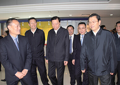 原中央政治局常委、 时任国务院副总理张德江考察6163银河科技