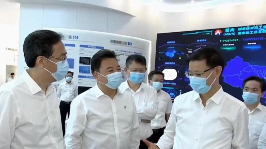 江苏省委副书记、省长许昆林考察6163银河科技